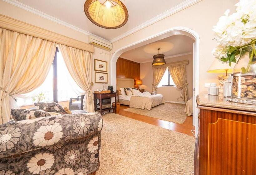 پانسیون Lourenço S House Deluxe Cascais