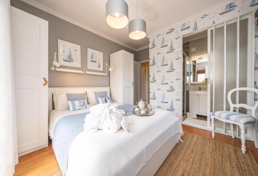 پانسیون Lourenço S House Deluxe Cascais