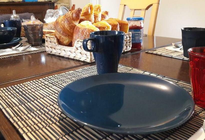 צימר La Bergerie Du Mesnil