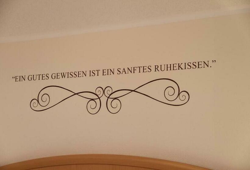 فندق Gasthaus Pension Zum Lustigen Steirer