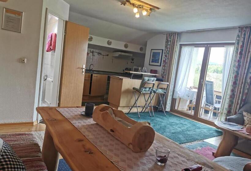 Пансион Ferienwohnungen Berghof