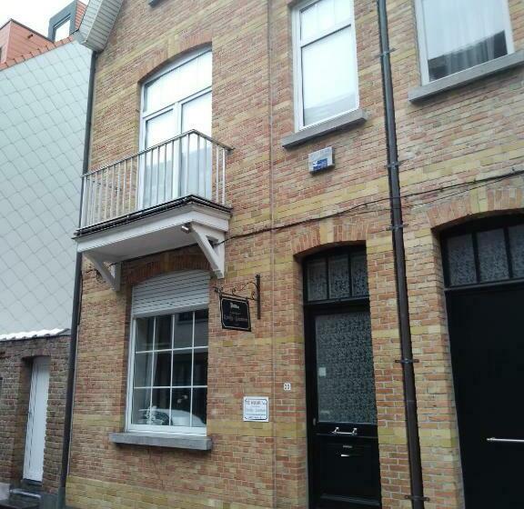 ペンション Knokke Guestroom Charming Room In Knokke City Center Is Pet Friendly!