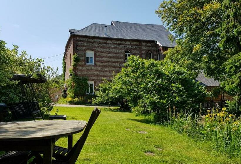 تختخواب و صبحانه L Ancien Moulin A Grains