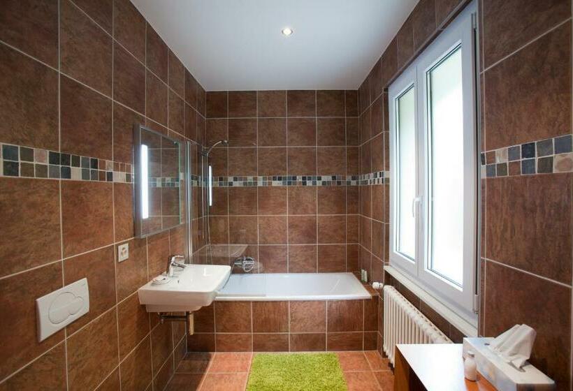 مبيت وإفطار Bnb La Clemonie