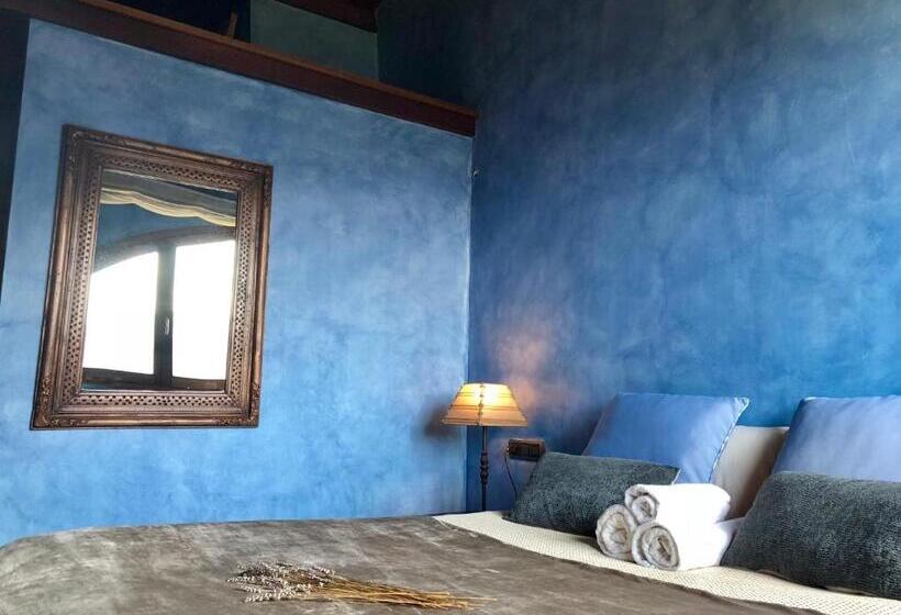 تختخواب و صبحانه Serrat Del Vent   Adults Only