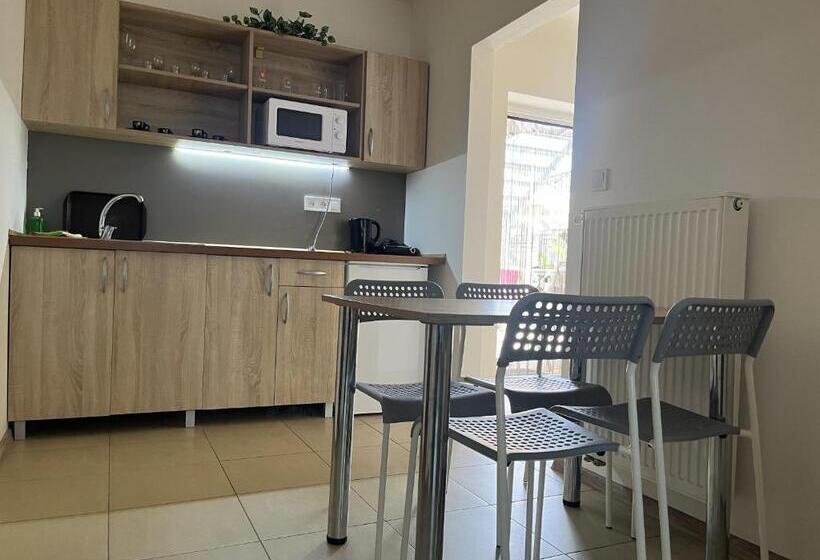 민박 Sunny Apartman