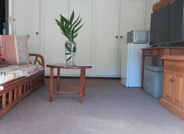 Bed and Breakfast Thrush Nest Durban