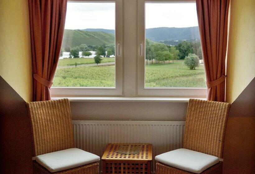 ホテル Weingut Weich