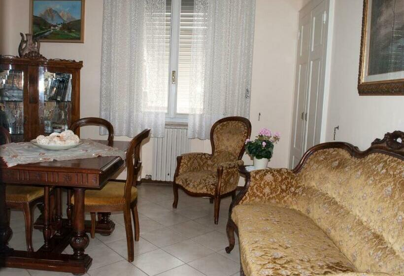 بنسيون La Casa Di Tino