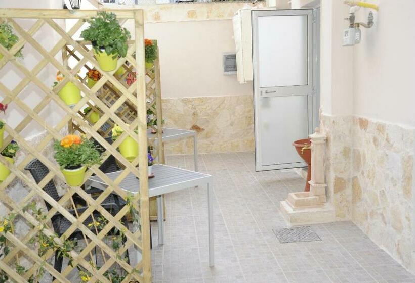 پانسیون Sole Mio Rooms & Breakfast