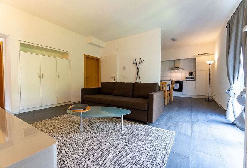 Los Lorentes Residences Bulle   Hine Adon