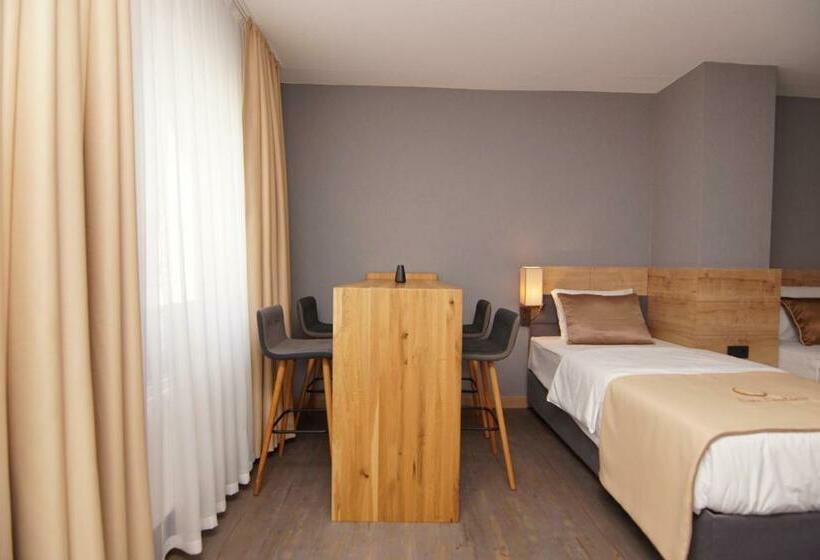 پانسیون Casa Constanza Hotel Garni