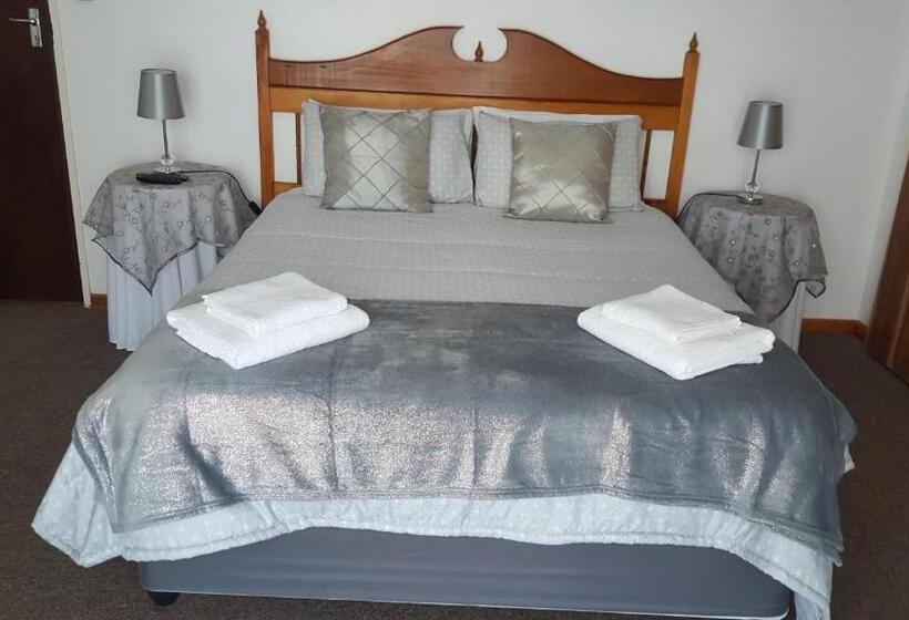 Пансион Karoo View Guesthouse Cradock