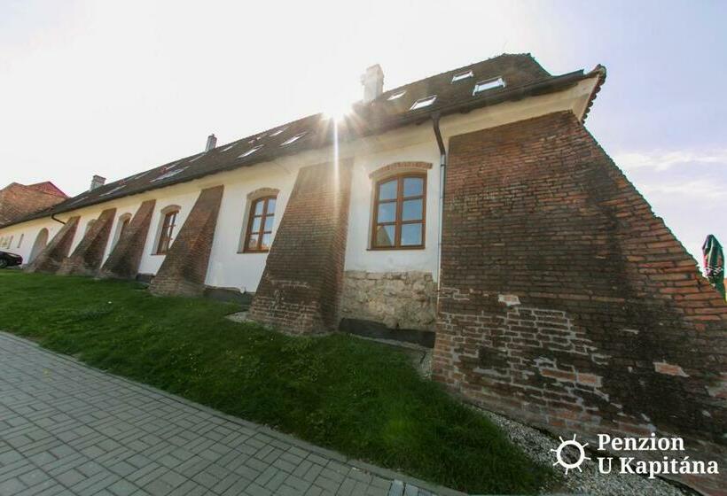 پانسیون Penzion U Kapitána