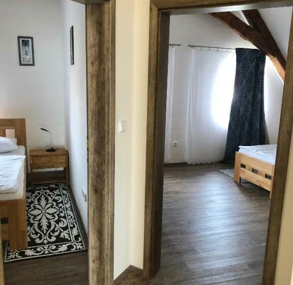 پانسیون Penzion U Kapitána