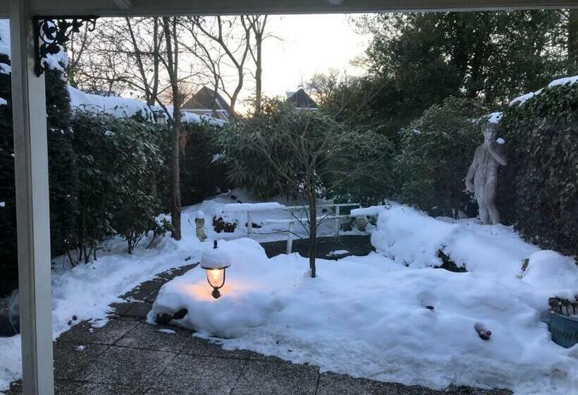 צימר Logies Het Tuinhuisje