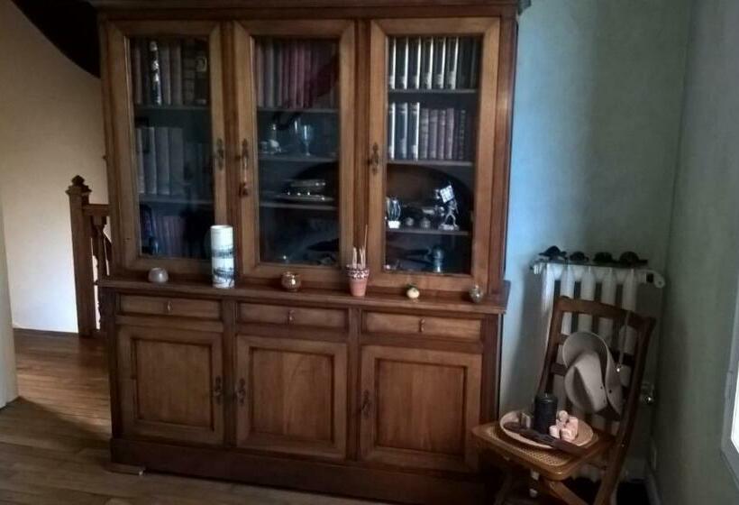 ベッドアンドブレックファースト La Villa Des Chats