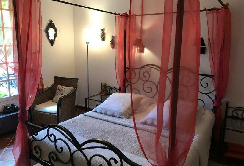 مبيت وإفطار Le Cèdre Bleu