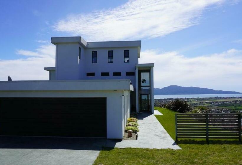 צימר White House