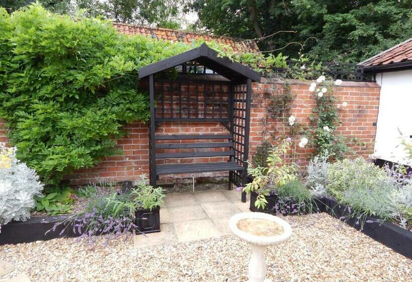 Frogs Hall B&b