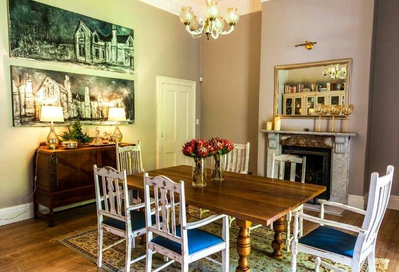 פנסיון Caledon Grace Guesthouse