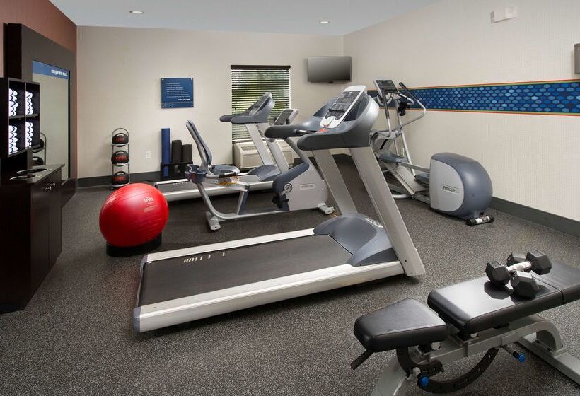 Hampton Inn & Suites Athens I 65