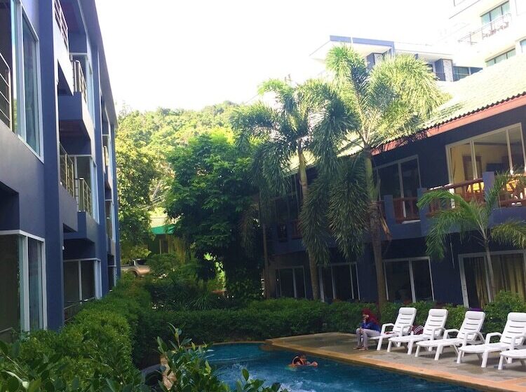 هتل Aonang Village Resort