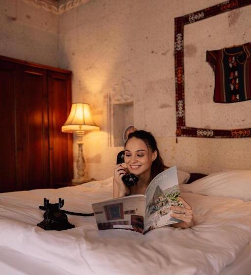 هتل Cappadocia Cave Suites