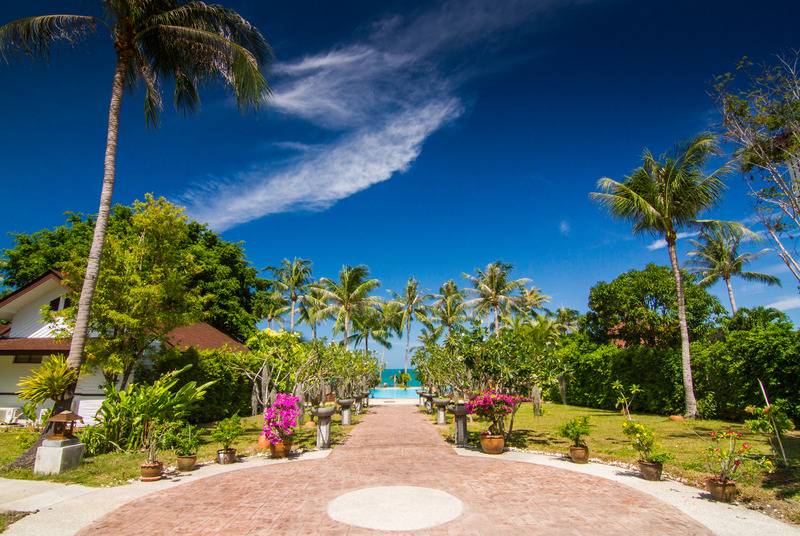 هتل Coco Palm Beach Resort   Sha Extra Plus