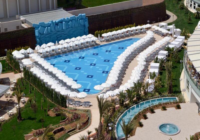 هتل Delphin Imperial Lara