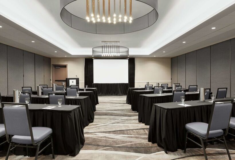 فندق Embassy Suites By Hilton Arcadia Pasadena Area