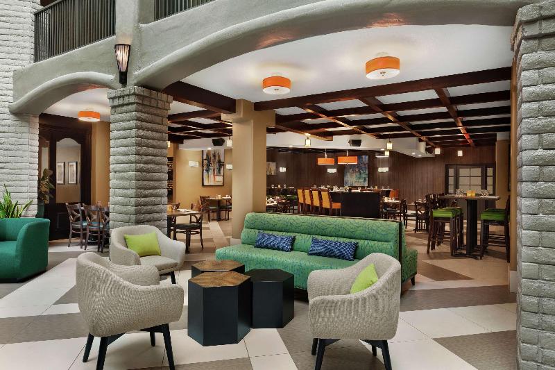 فندق Embassy Suites By Hilton Arcadia Pasadena Area