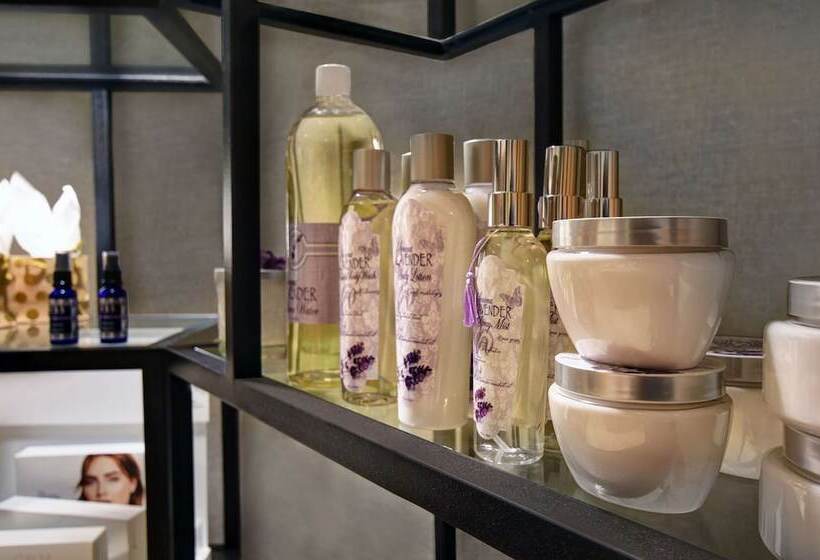 فندق Embassy Suites By Hilton At Hot Springs Convention Center