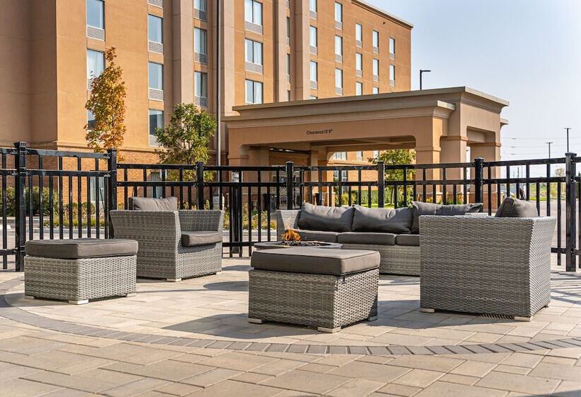 هتل Hampton Inn & Suites By Hilton Brantford Conference Centre