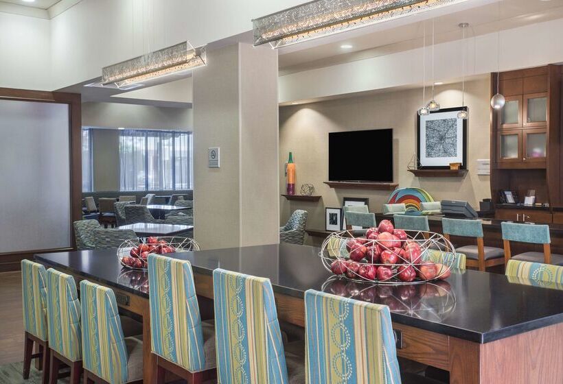 هتل Hampton Inn & Suites Little Rock Downtown