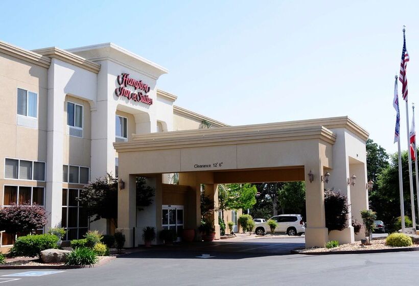 호텔 Hampton Inn & Suites Red Bluff