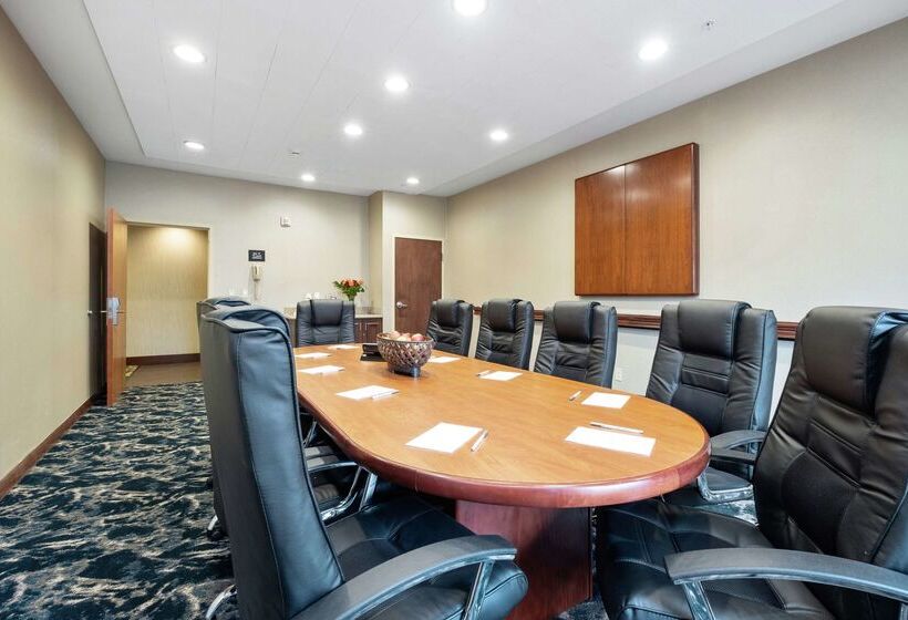 فندق Hampton Inn & Suites Rockland