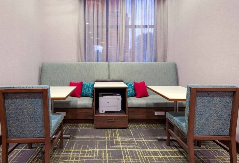 هتل Hampton Inn & Suites Winston Salem/university Area, Nc