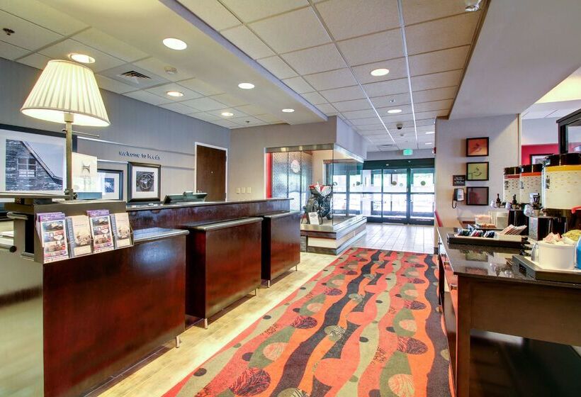 Отель Hampton Inn Birmingham Leeds