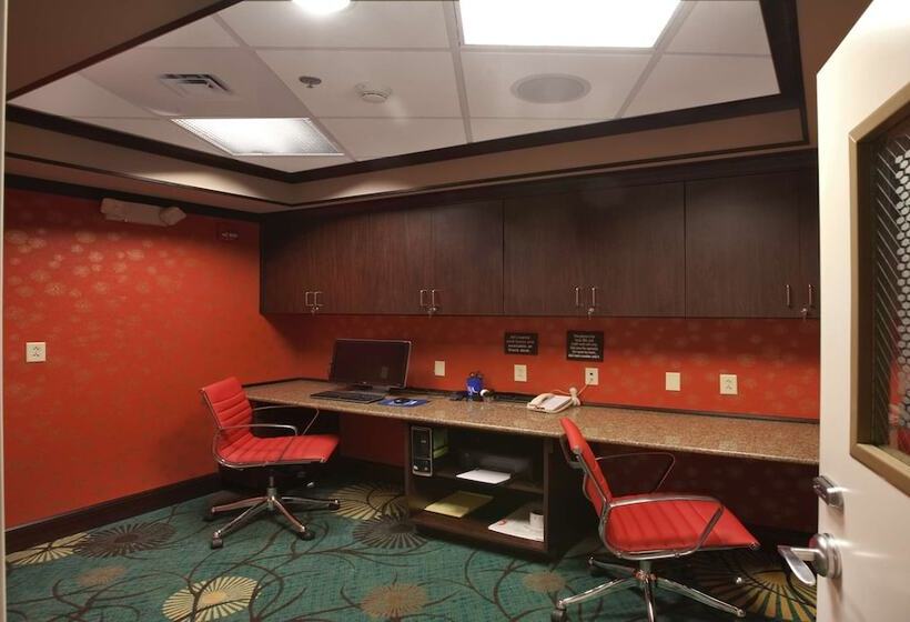 فندق Hampton Inn New Albany