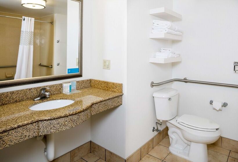호텔 Hampton Inn & Suites Toledoperrysburg