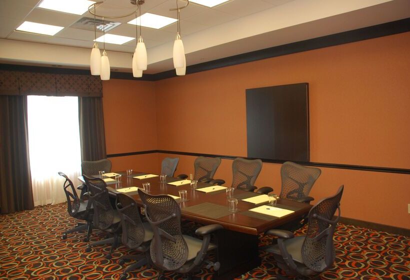 هتل Hilton Garden Inn Birmingham/trussville