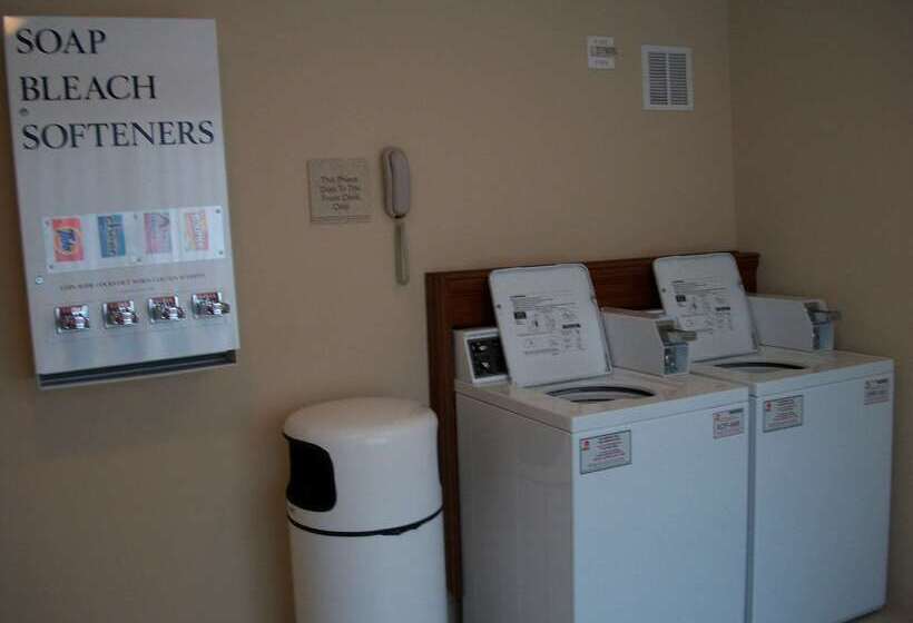 هتل Hilton Garden Inn Dover