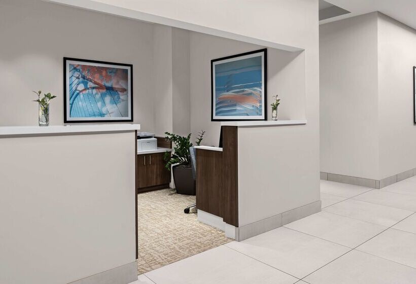 هتل Hilton Garden Inn Minneapolis Downtown