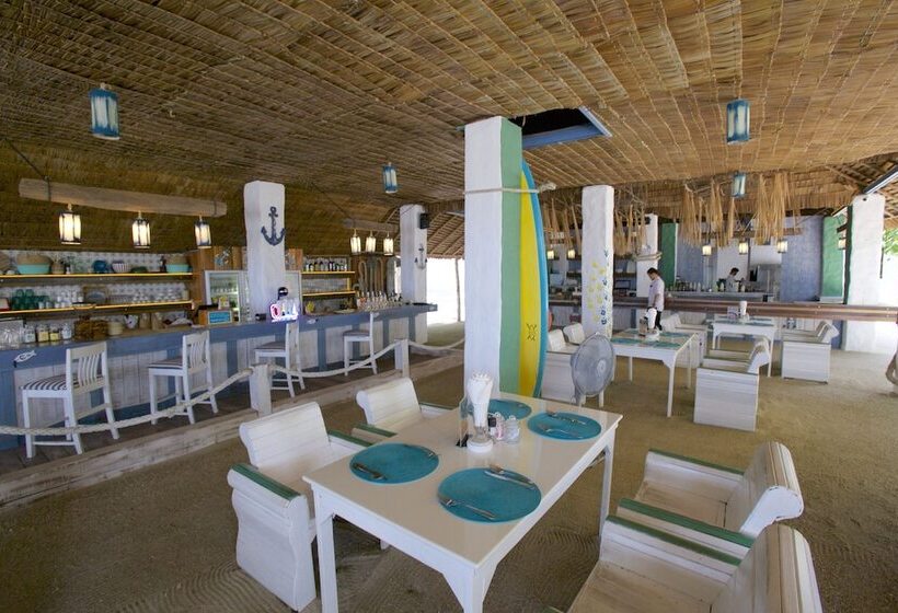 هتل Lime N Soda Beachfront Resort