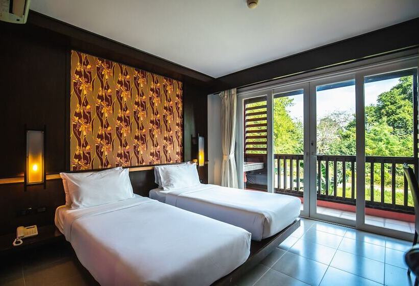 Ratana Hotel Chalong
