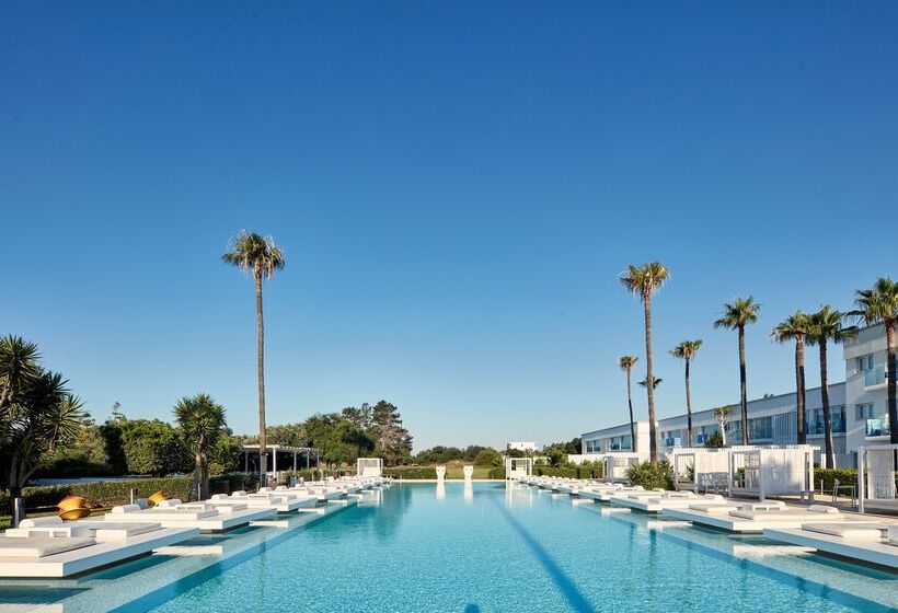 هتل So Nice Club Resort