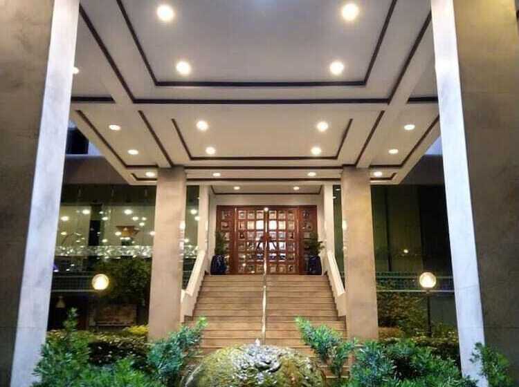 هتل Viang Tak Riverside