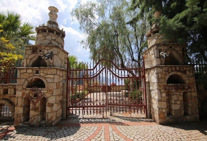 هتل Villa Symbola