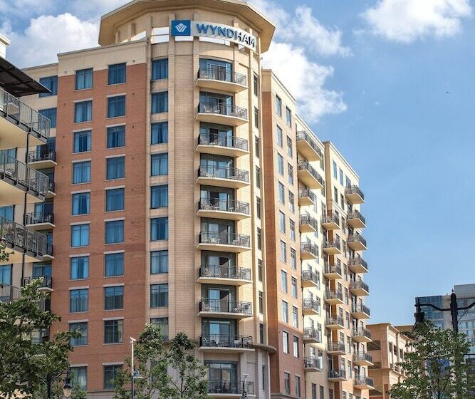 استراحتگاه Club Wyndham National Harbor